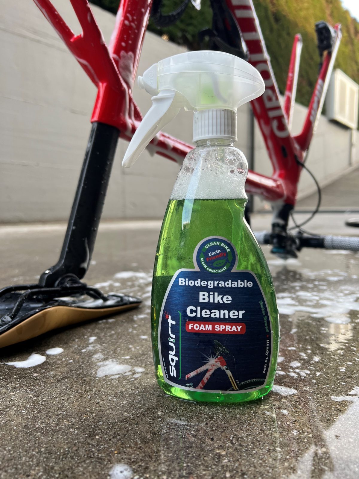 SQUIRT BIKE CLEANER 750ML CON 3 SACHETS SUPER CONCENTRADO